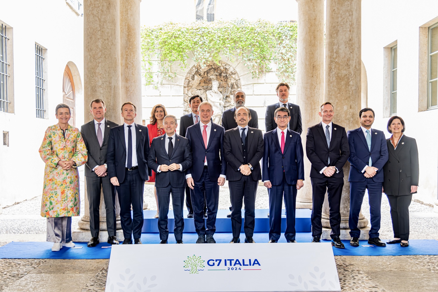 G7 Outreach Digital Family photo, Palazzo Thun, Trento